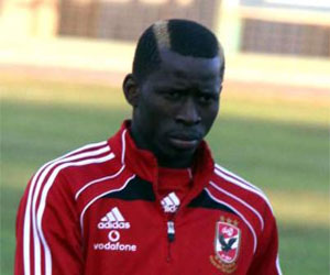 مصر اليوم - دومينيك يراوغ لجنة الكرة ويرفض عرض الفيصليّ السّعوديّ