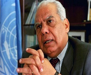   مصر اليوم - الببلاوي يَعقدُ اجتماعًا بتنفيذ حُكم حظّر جماعة الإخّوان