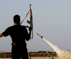   مصر اليوم - العثور على بقايا صاروخ أطلق من غزة باتجاه عسقلان