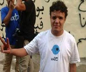   مصر اليوم - المئات يشيعون جُثمان الناشط باسم محسن في السويس