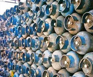 مصر اليوم - ضبط صاحب مستودع بوتاجاز لبيعه 500 إسطوانة في السوق السوداء في المنيا