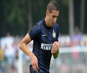   مصر اليوم - بلفوضيل في طريقه لمغادرة انتر الايطالي وساسولو الاقرب لضمه