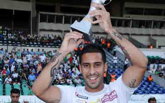   مصر اليوم - اللاعب محسن متولي يمثل أمام القضاء بتهمة تخريب ممتلكات