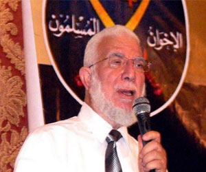   مصر اليوم - ضبطُ سبائكِ ذهبيّة في منزلِ نائب مُرشد الإخوان