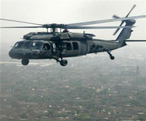   مصر اليوم - طائرات الهليكوبتر تحلق في سماء السويس للتأمين