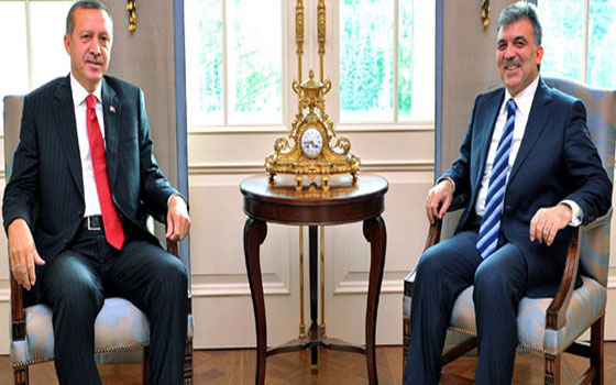 مصر اليوم - غول تسلم من أردوغان تعديلا وزاريًا شمل 3 وزراء كانوا استقالوا بسبب فضيحة مالية