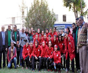   مصر اليوم - منظمة خيرية فى كينيا تستغل كرة القدم لتحسين وضع المرأة