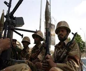   مصر اليوم - مقتل 4 جنود يمنيّين في هجوم على نقطة تفتيش