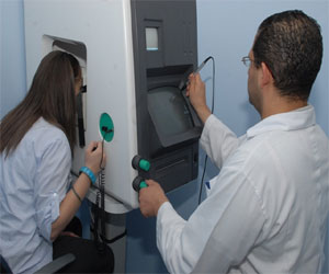   مصر اليوم - جهاز بصري جديد للكشف عن مسببات أمراض العيون