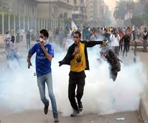   مصر اليوم - الأمنُ يحاولُ تفريّق تظاهراتِ طلابِ جامعةِ الأزهرِ