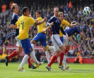   مصر اليوم - ساندرو يبلغ إدارة توتنهام أنه لايرغب فى الرحيل إلى الدوري الإيطالي