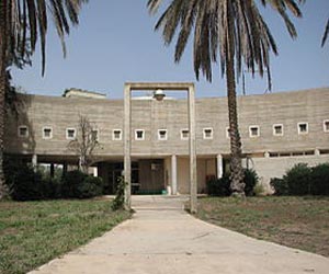   مصر اليوم - إسرائيل تفتح معبر كرم أبو سالم الأحد بعد إغلاقه 5 أيام