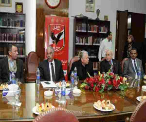   مصر اليوم - لجنة البث لدى الأهلي تنتهي من كراسة الشروط