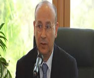   مصر اليوم - فاضل: مصر للطيران جاهزة لعمرة المولد النبوي