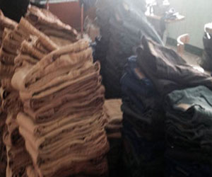   مصر اليوم - ضبط مصنع ملابس بالمنطقة الصناعية بالإسماعيلية يقلد ماركات شهيرة