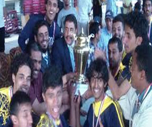   مصر اليوم - شباب الاردن بطلا لدوري الكرة السنوي لموسم 2013-2014