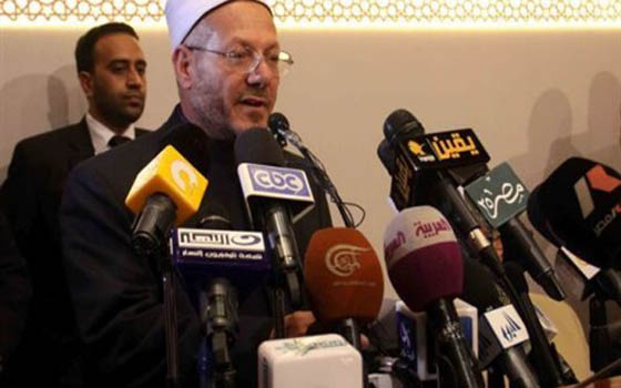   مصر اليوم - وزير الأوقاف يُؤكِّد أنَّ الدُّستور حافظ على الشَّريعة والعمليات الانتحارية لا علاقة لها بالإسلام