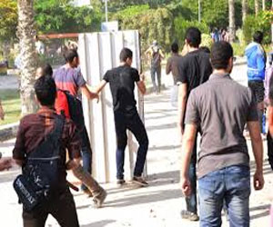   مصر اليوم - طلابُ الإخوان في جامعّةِ المنصورّةِ يُنهون تظاهراتهّم