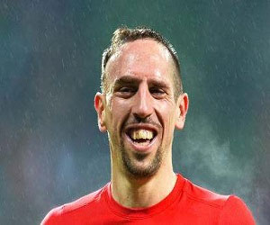   مصر اليوم - ريبيري يشيد بتجهيزات مركز راشد الإماراتي للمعاقين