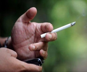   مصر اليوم - منع المسؤولين الصينيين من التدخين في الأماكن العامة