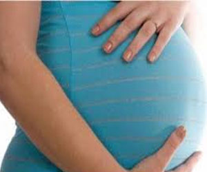   مصر اليوم - بريطانية تضع مولودها في محطة بنزين