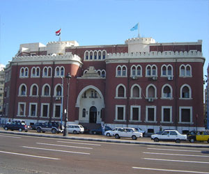   مصر اليوم - طلاب جامعة الإسكندرية يواصلون أداء الامتحانات