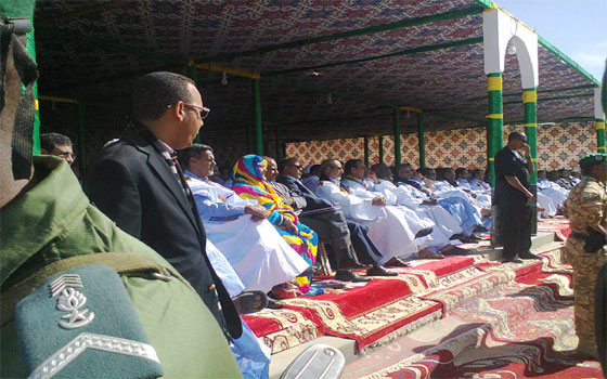   مصر اليوم - محاولات للاطاحة برئيس البلاد والمعارضة تقاطع الانتخابات و خطر القاعدة يزداد