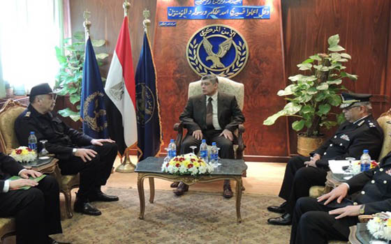   مصر اليوم - الدَّاخلية تُعلن خطة تأمين شاملة للكنائس والمنشآت الحيوية في احتفالات رأس السَّنة