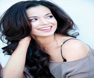   مصر اليوم - الممثلة الأميركية تيريزا كاستيلو حامل بطفلة