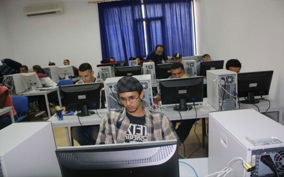   مصر اليوم - الحكومة المغربية تُجهِّز لإصدار قانون جديد يُقنِّن اتصالات المحمول والحاسوب