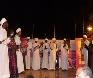   مصر اليوم - الطنبورة والجركن يحييان حفلة رأس السنة في الأوبرا