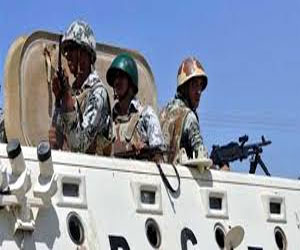   مصر اليوم - القبض على 10 عناصر مشتبه في انتمائهم إلى التنظيمات الإرهابية في سيناء