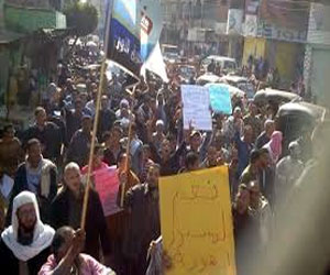 مصر اليوم - أول مسيره لحزب النور في المنيا تدعو للتصويت بـ نعم