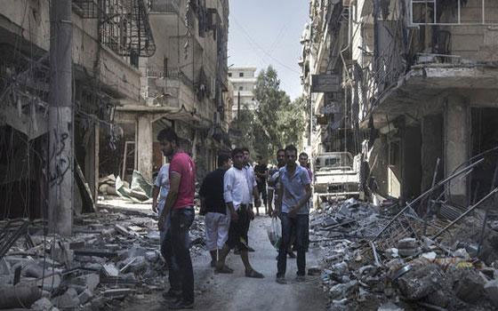   مصر اليوم - القوات الحكومية تقتل 25 في حلب بينهم أطفال ونساء وإطلاق عملية الثَّأر في اللاذقية