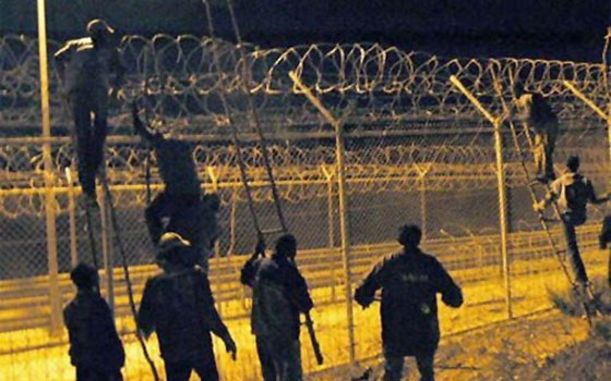   مصر اليوم - مهاجرون يحاولون استغلال احتفالات رأس السنة للعبور نحو أوروبا