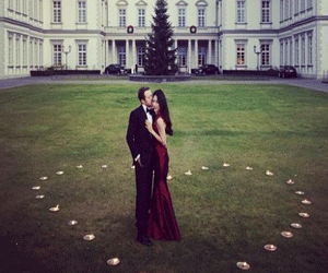 مصر اليوم - الممثل الأميركي تي جاي ثاين يعلن خطوبته على حبيبته ليا بارك