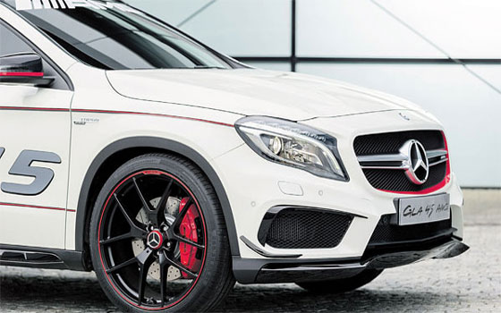 مصر اليوم - شركة مرسيدس تضيف خريراً رناناً على سيارة سمارت للفت الانتباه