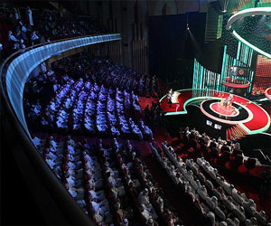   مصر اليوم - بطاقات ذهبيَّة في الحلقة الأولى من شاعر المليون