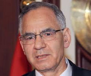   مصر اليوم - وزير الداخلية يؤكد أن القياديّ الإخوانيّ محمد بشر موجود في مصر