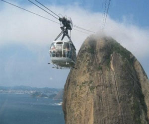   مصر اليوم - محاصرة 70 شخصًا في حادث تليفريك في أسبانيا