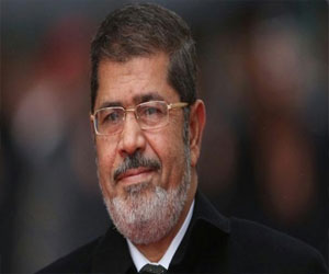   مصر اليوم - الاخوان يحرقون سيارة شرطة في أسوان ويصيبون 3 مجندين