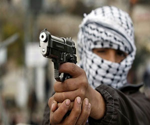   مصر اليوم - إطلاق نار على أحد فنادق الهرم وإصابة شخصين من المارة