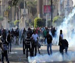 مصر اليوم - إطلاق الغاز المُسيِّل لتفريق مسيرة لـالإخوان في مصطفى النَّحاس