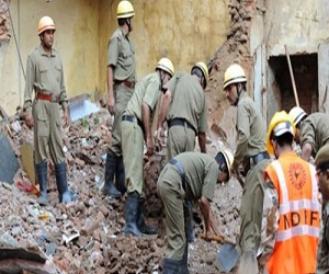   مصر اليوم - مقتل 6 عمّال على الأقل بانهيار مبنى قيد الإنشاء غرب الهند