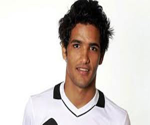   مصر اليوم - حلمي يشيد بصالح جمعة قبل رحيله إلى ناسيونال ماديرا البرتغالي