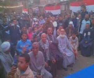 مصر اليوم - تشييع جنازة طالب دار العلوم في قرية تانوف في المنيا