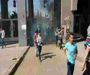   مصر اليوم - مناوشات متقطعة بين طلاب وعناصر الأمن المصري في جامعة الأزهر