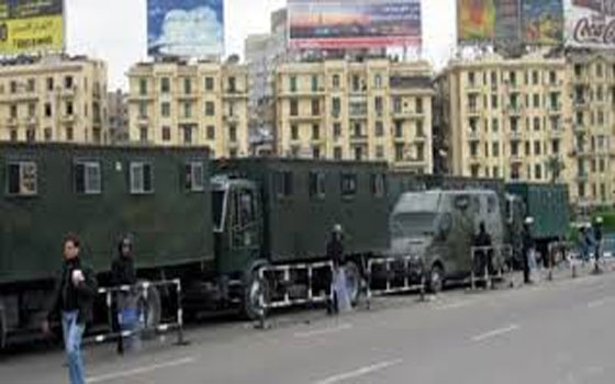   مصر اليوم - الهدوء يخيم على مصر بعد اشتباكات عنيفة أسفرت عن مقتل 14 وإصابة العشرات