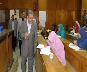   مصر اليوم - عميد إعلام بني سويف يؤكِّد أن حل الصِّراع في مصر سياسيًّا