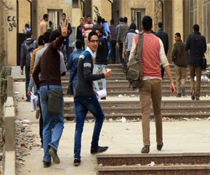   مصر اليوم - استئناف امتحانات جامعة الأزهر وسط تشديدات أمنيَّة